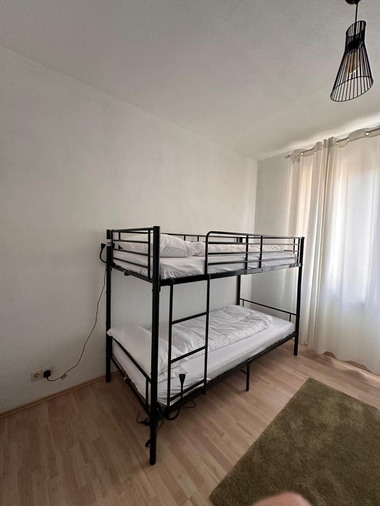 Jonnyscityhostel Apartment *